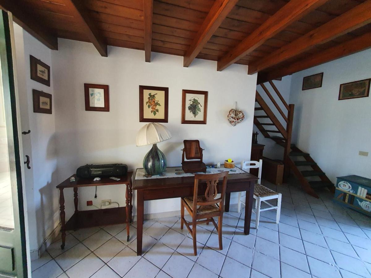 Casa Dafne Villa ลีปารี ภายนอก รูปภาพ